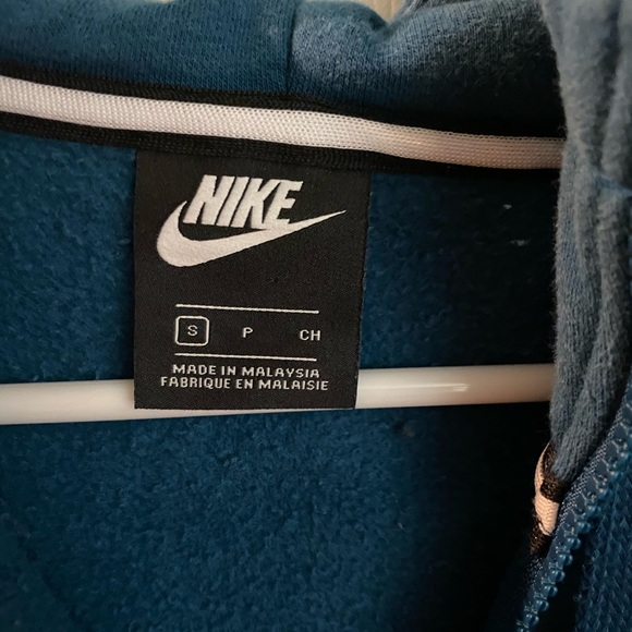 Nike air sweatshirt with hoodie - Picture 2 of 3